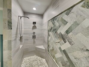 House (4 Bedrooms) | Property amenity