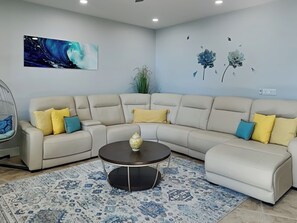 Condo (1 Bedroom) | Property amenity
