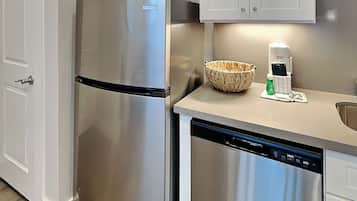 Condo (1 Bedroom) | Property amenity