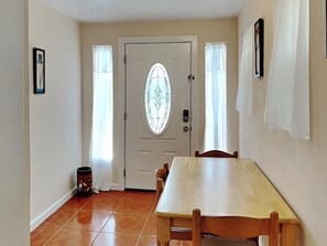 Nhà (1 Bedroom) | Tiện nghi, dịch vụ nơi lưu trú