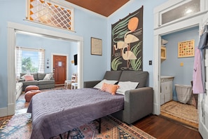 House (2 Bedrooms) | Property amenity