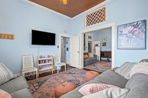 House (2 Bedrooms) | Property amenity