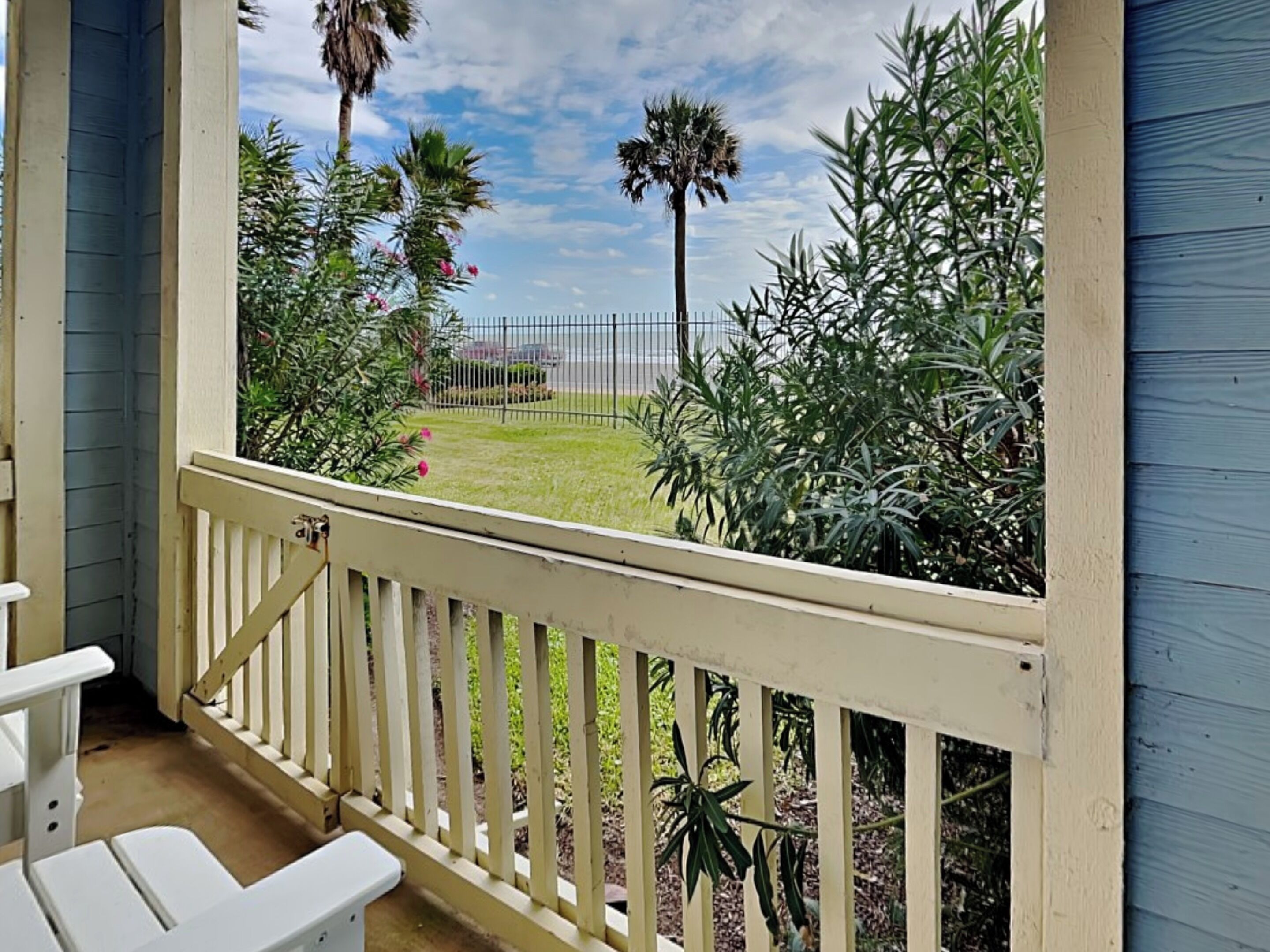 Condo (1 Bedroom) | Property amenity