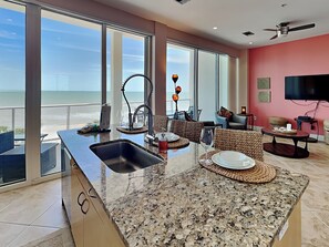 Condo (3 Bedrooms) | Property amenity - Western Waves by Ryson Vacation Rentals (Galveston)