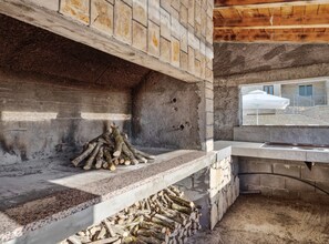 House (Holiday Home Stari Dvori) | BBQ/picnic Area - Holiday Home Stari Dvori (Unesic)