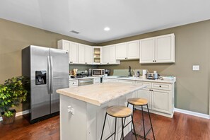 Fridge, microwave, dishwasher, coffee/tea maker