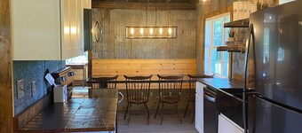 A secluded organic farm minutes from PA turnpike with AC, WiFi