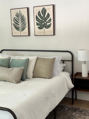 3 chambres, fer et planche à repasser, Wi-Fi, draps fournis