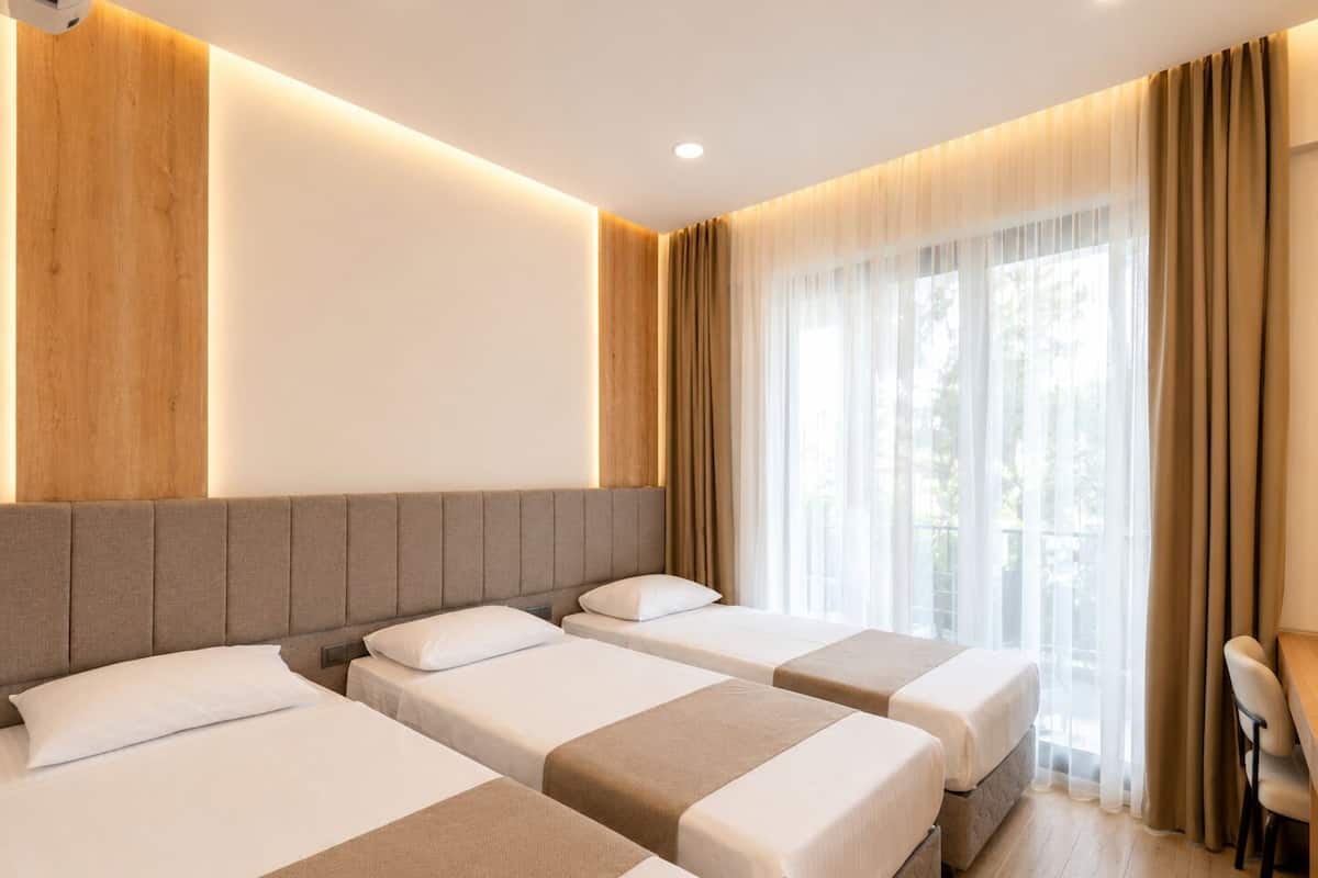 Standard Triple Room | Free WiFi