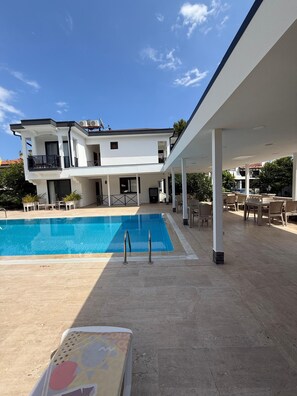Seasonal outdoor pool