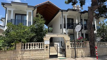 Fachada da propriedade