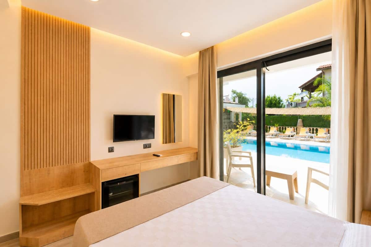 Standard Double Room | Free WiFi
