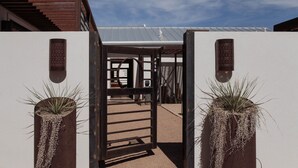 Exterior detail - Motel Marfa (Marfa)