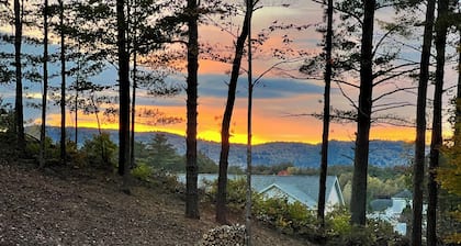 West Mt View- 15 min. to Lake George!