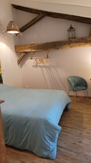 1 bedroom, WiFi, bed sheets