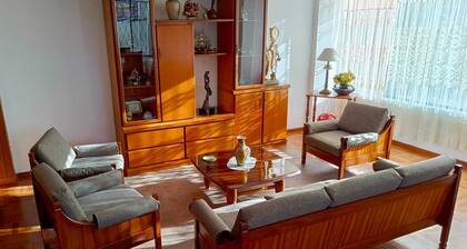 Tranquil 3-bedroom house with WiFi in Ambato