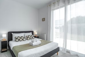 4 chambres, fer et planche à repasser, Wi-Fi gratuit, draps fournis