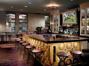 Bar (in der Unterkunft)