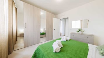 1 Schlafzimmer, Bügeleisen/Bügelbrett, Reisekinderbett, kostenloses WLAN