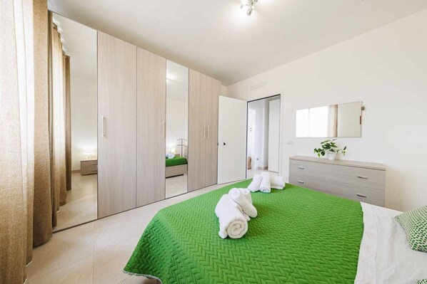 1 bedroom, iron/ironing board, travel crib, free WiFi