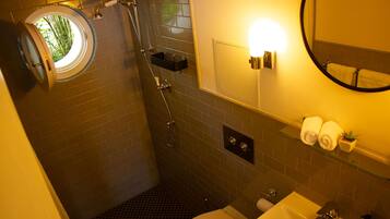 Dusche, Handtücher, Seife, Toilettenpapier