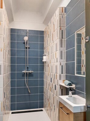 Shower - Gîtes de France® - Green Station (FORGES LES EAUX)