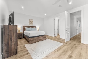 9 chambres, fer et planche à repasser, Wi-Fi, draps fournis