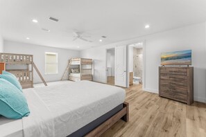 9 bedrooms, iron/ironing board, WiFi, bed sheets - Cobian Castle with LSV, Arcade, and Billiards (Miramar Beach)