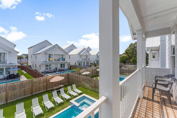 Outdoor dining - Cobian Pearl with LSV and Game Rooms (Miramar Beach)