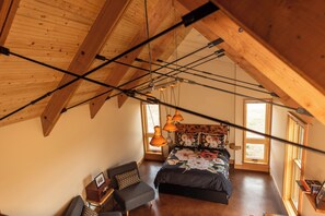 1 slaapkamer, een strijkplank/strijkijzer, wifi, beddengoed