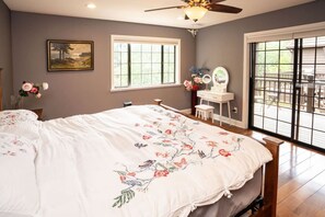 5 bedrooms, in-room safe, desk, iron/ironing board