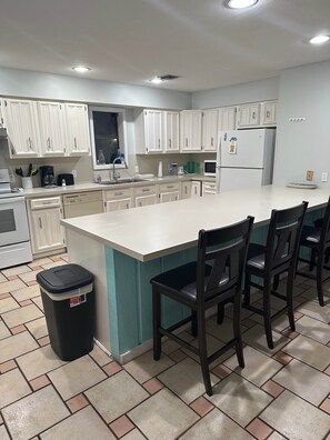 Stovetop - Neto’s Nest Beach House (South Padre Island)