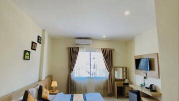 Deluxe Double Room, City View | In-room safe, free WiFi