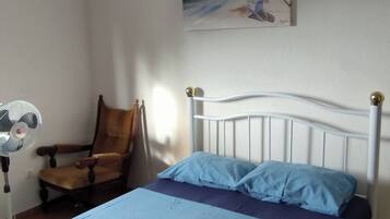 1 bedroom, iron/ironing board, WiFi