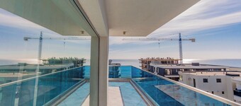 Wave 4 Apartments