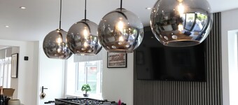 Cosy Home; New Refurbished Home with Double Parking for Family's and Contractors