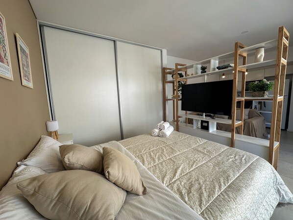 开间, 阳台, 城市景观 | 免费 WiFi