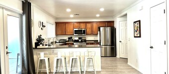 DESERT HAVEN: A Relaxing Retreat Next to Hiking and Biking Trails