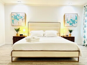 3 bedrooms, desk, iron/ironing board, free WiFi