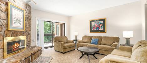 Smart-tv en een open haard