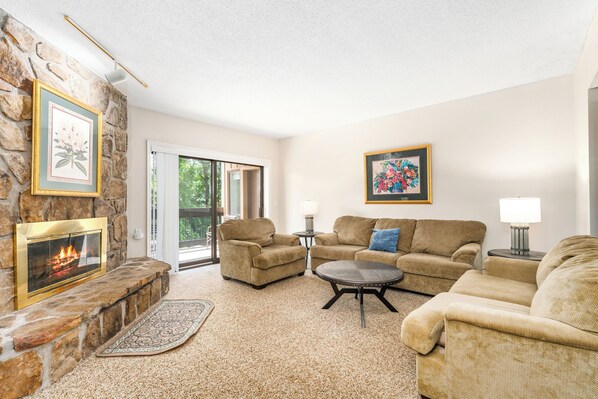 TV connectée, cheminée