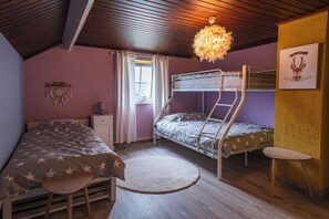 3 bedrooms, iron/ironing board, WiFi, bed sheets - Gite et maison de vacances familiale la maison jaune à Sainte-Cécile/Florenville (Florenville)