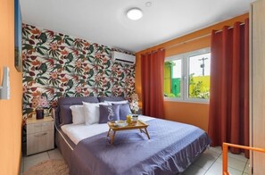 1 bedroom, iron/ironing board, travel cot, bed sheets