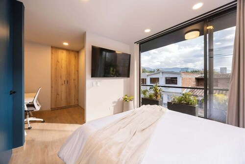 Digital Nomad Paradise 2BR unit with A/C in Manila