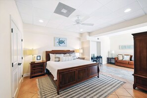 2 bedrooms, WiFi, bed sheets - Gulf Front Getaway - direct access to sugar white sands of Pensacola Beach! (Pensacola Beach)