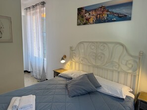 Comfort Double Room, Balcony, City View - Pippo a vernazza rooms (Vernazza)