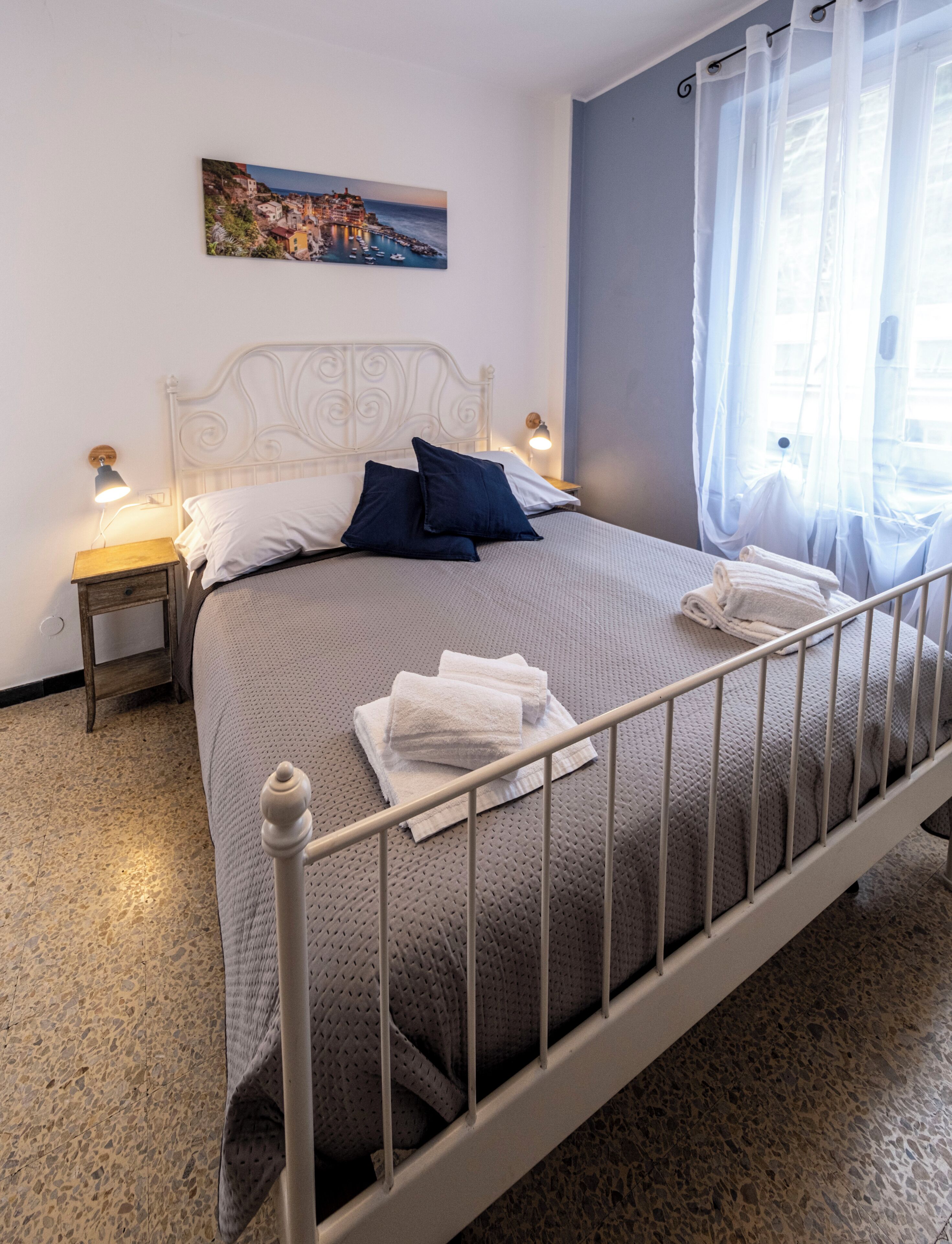 Comfort Double Room, Balcony, City View | Minibar, in-room safe, free WiFi, bed sheets