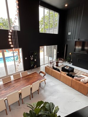 Dining - Private Luxury Retreat w/ Pool, Jacuzzi, Steam Room – Mins from Downtown Austin (Manchaca)