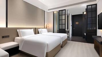 Room, 2 Twin Beds, Non Smoking, City View