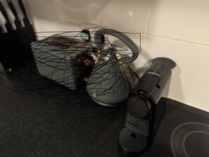 Coffee and/or coffee maker - Charming Apt (Edinburgh)